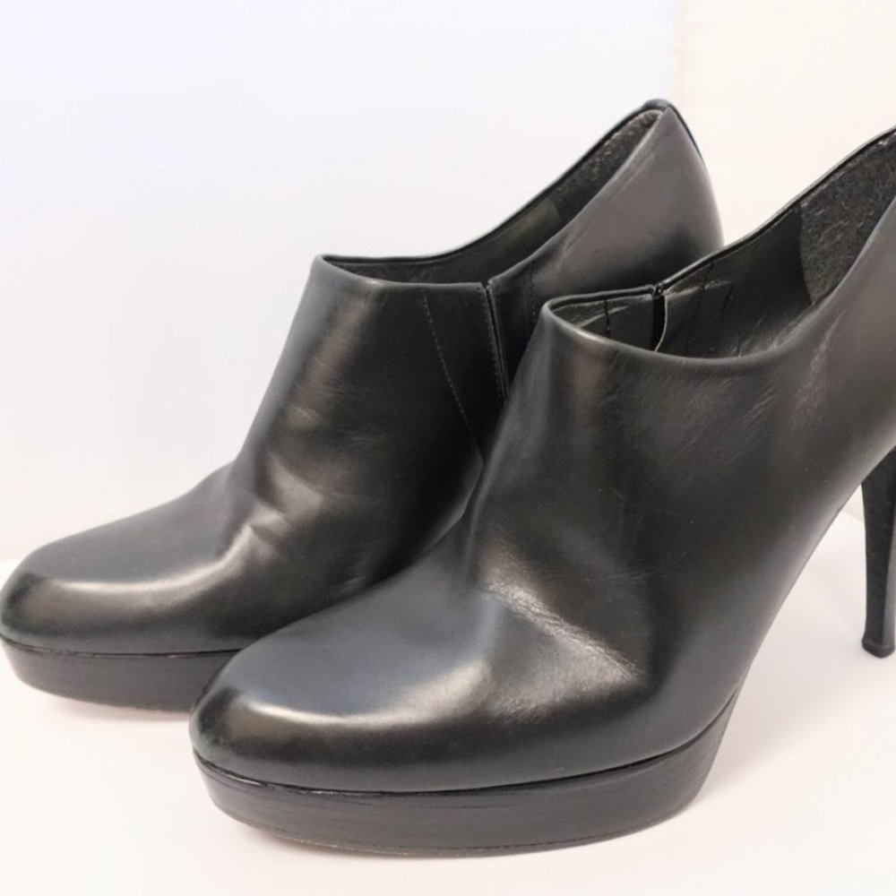 Stuart Weizman Black Booties